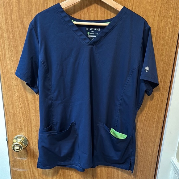 healing hands Tops - Woman’s Scrub top XL Blue